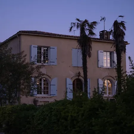 Prázdninový dům Le Beau Pierre - Maison Familiale Avec Piscine