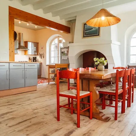 Le Beau Pierre - Maison Familiale Avec Piscine Holiday home