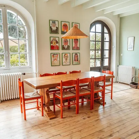 Le Beau Pierre - Maison Familiale Avec Piscine Holiday home *